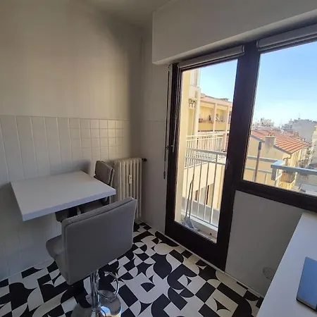 Azureen - Centre De Apartment *