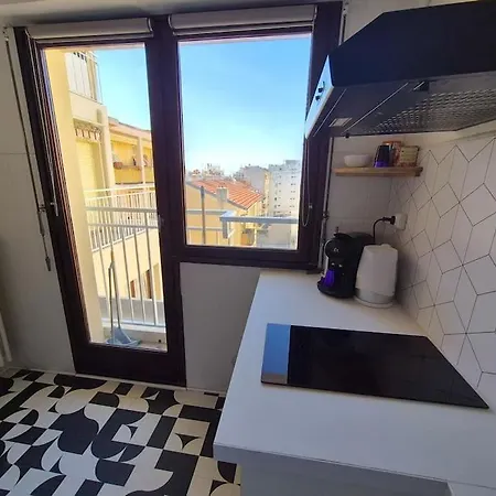 Azureen - Centre De Apartment *